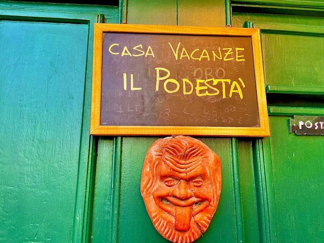 Insegna d'ingresso Casa Vacanze Il Podestà