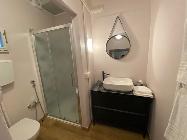 Bagno privato con doccia